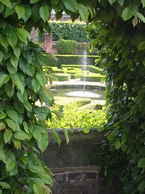 secret%20garden.jpg  